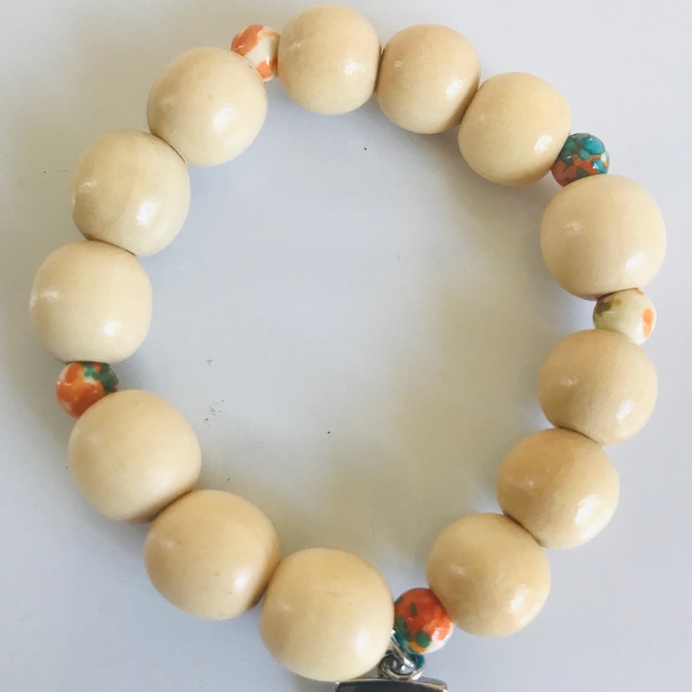 Lively Stones Accessories